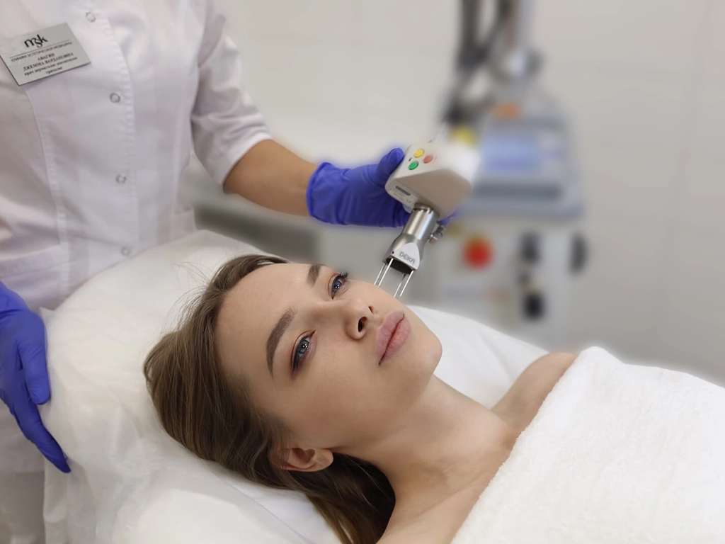 لیزر CO2 فرکشنال چیست و چرا بهترین انتخاب برای جوانسازی است؟ 3 لیزر CO2 فرکشنال چیست