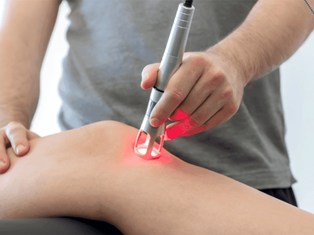 لیزر درمانی در پزشکی و زیبایی؛ کاربردها و مزایا